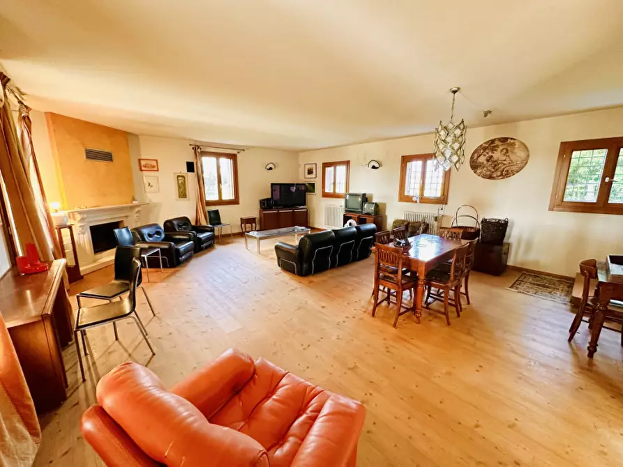 Immagine 4 di Casa indipendente in vendita  in Via Ca' Dolfin a Rosà