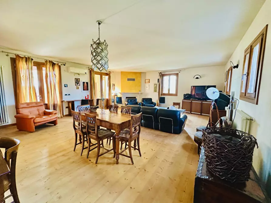 Immagine 6 di Casa indipendente in vendita  in Via Ca' Dolfin a Rosà