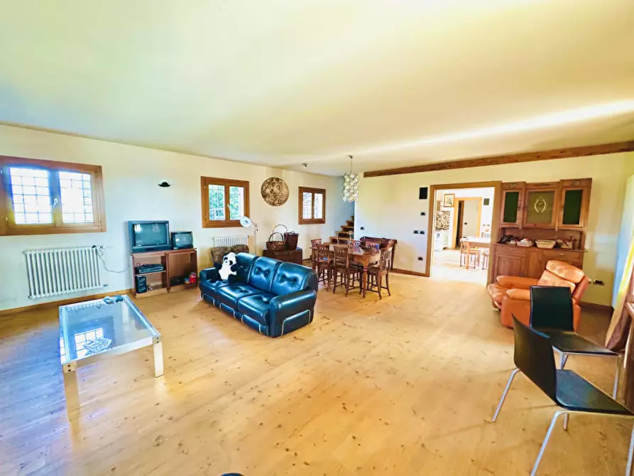 Immagine 7 di Casa indipendente in vendita  in Via Ca' Dolfin a Rosà