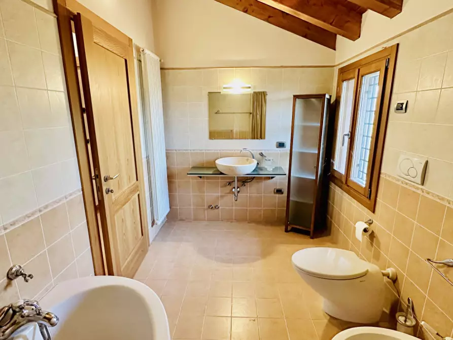 Immagine 14 di Casa indipendente in vendita  in Via Ca' Dolfin a Rosà