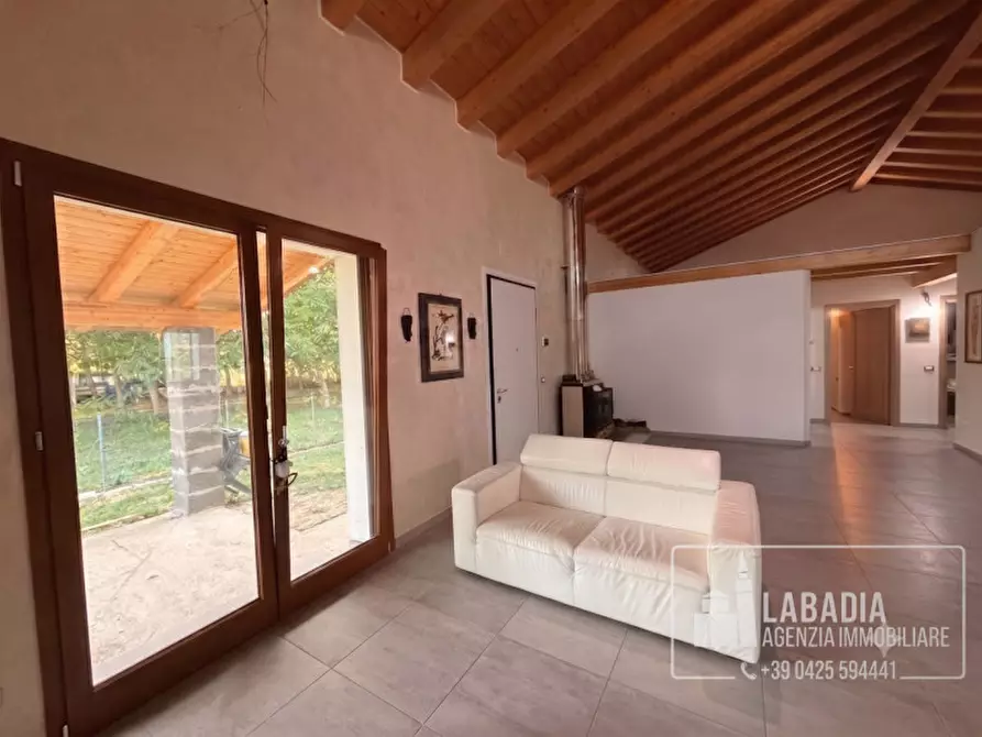 Immagine 9 di Villa in vendita  a Lendinara