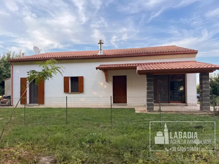 Immagine 15 di Villa in vendita  a Lendinara
