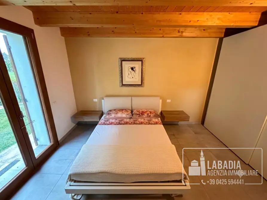 Immagine 18 di Villa in vendita  a Lendinara