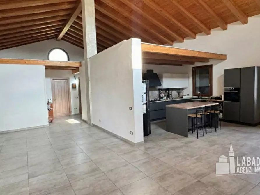 Immagine 25 di Villa in vendita  in Via Arzaron 9 a Lendinara