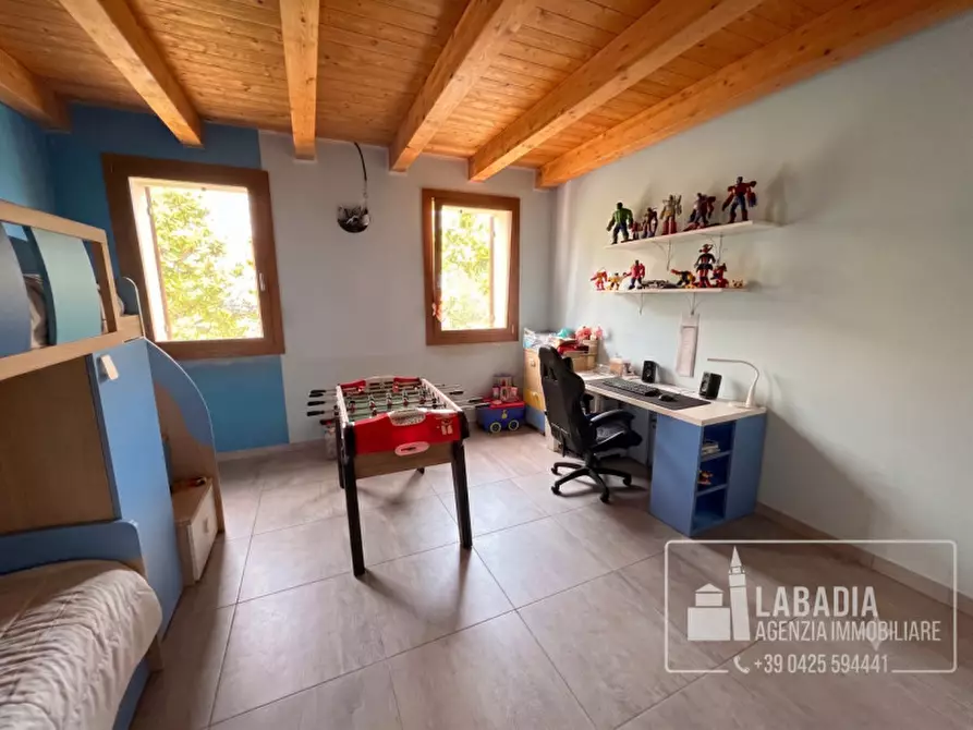 Immagine 26 di Villa in vendita  a Lendinara