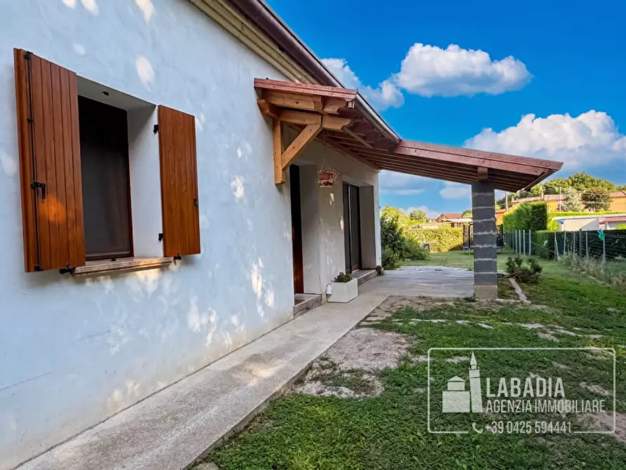 Immagine 28 di Villa in vendita  a Lendinara