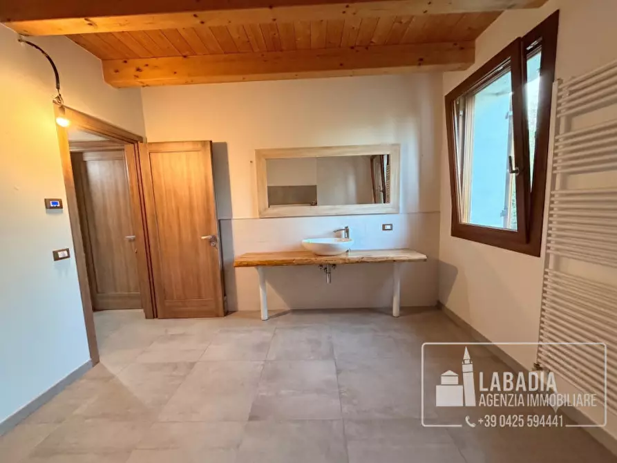 Immagine 33 di Villa in vendita  a Lendinara