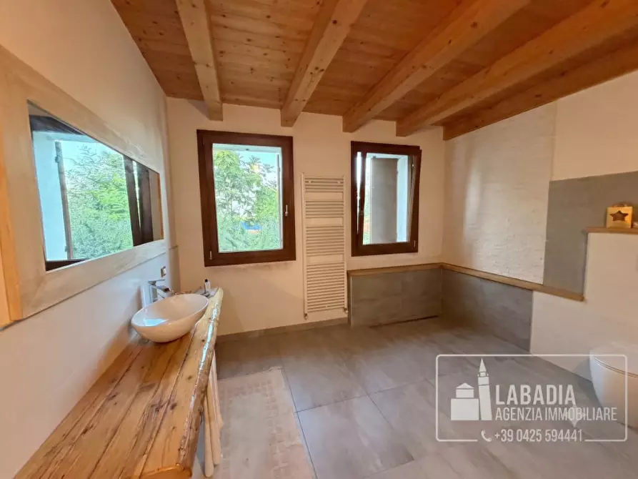 Immagine 35 di Villa in vendita  a Lendinara