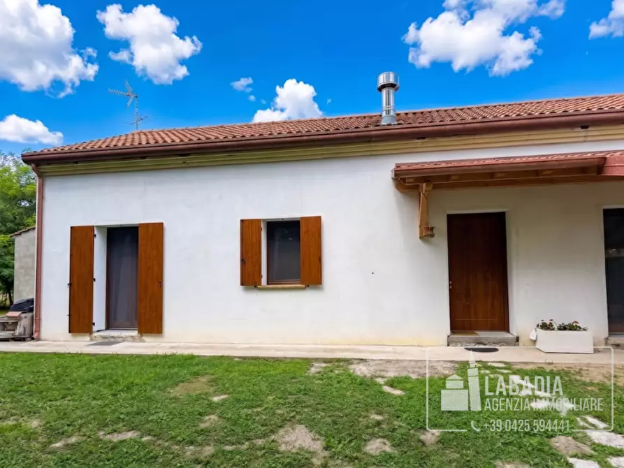 Immagine 39 di Villa in vendita  a Lendinara