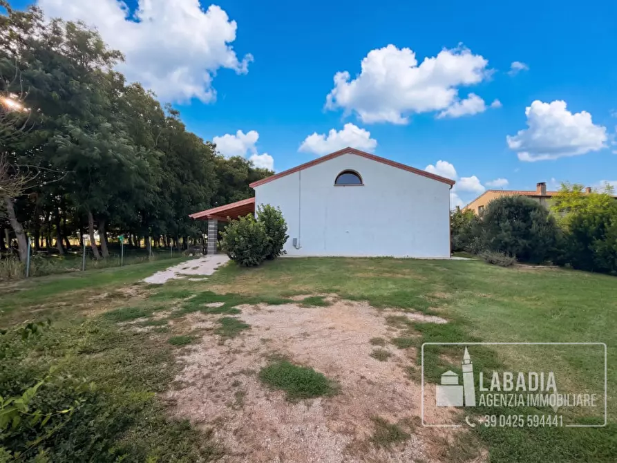 Immagine 41 di Villa in vendita  a Lendinara