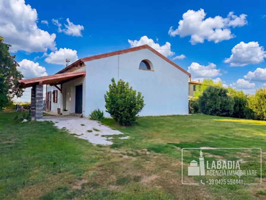 Immagine 42 di Villa in vendita  a Lendinara