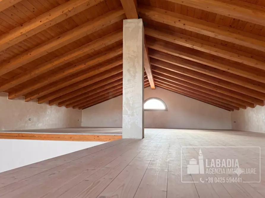 Immagine 45 di Villa in vendita  a Lendinara