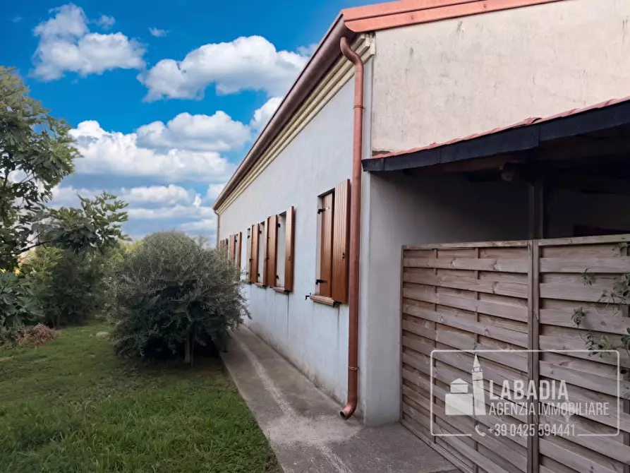 Immagine 58 di Villa in vendita  a Lendinara