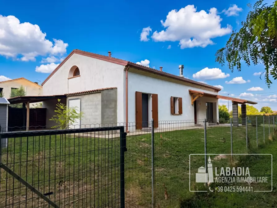 Immagine 60 di Villa in vendita  a Lendinara
