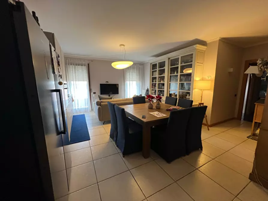 Immagine 2 di Appartamento in vendita  in via curtatone a Rovigo
