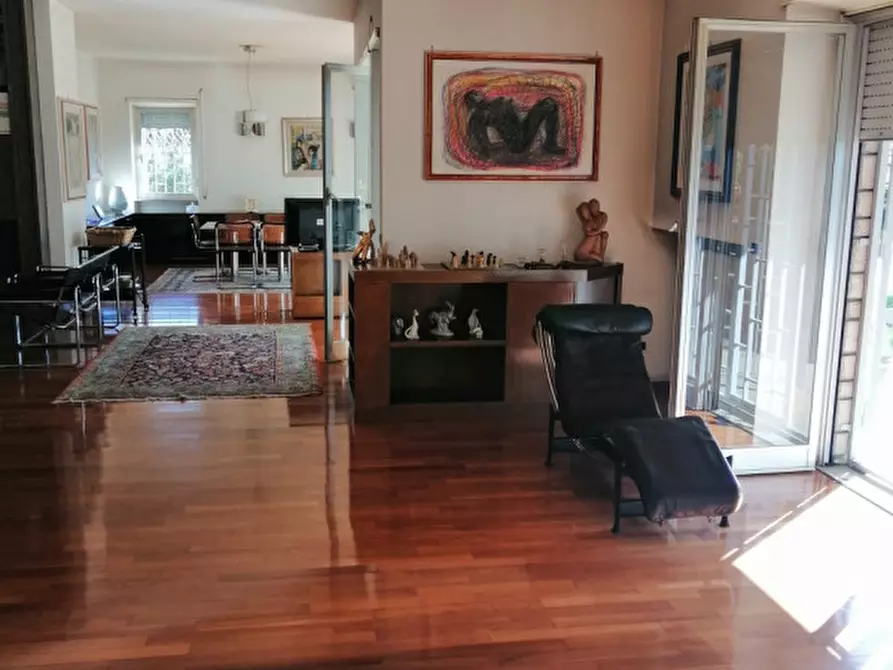 Immagine 28 di Villa in vendita  in Via Enrico Menghini a Nepi