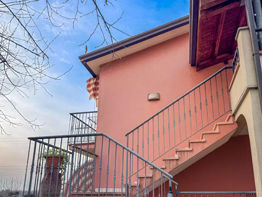 Immagine 5 di Casa indipendente in vendita  in Via Friuli a Paese