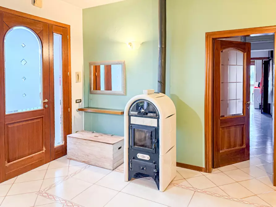 Immagine 7 di Casa indipendente in vendita  in Via Friuli a Paese