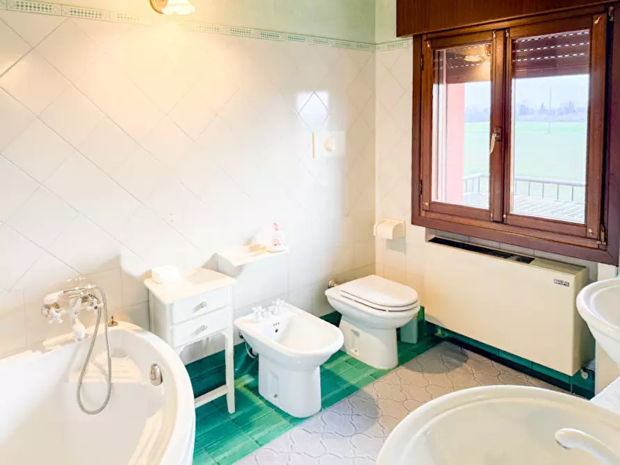 Immagine 15 di Casa indipendente in vendita  in Via Friuli a Paese