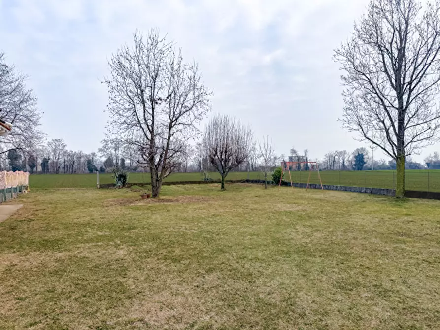 Immagine 23 di Casa indipendente in vendita  in Via Friuli a Paese