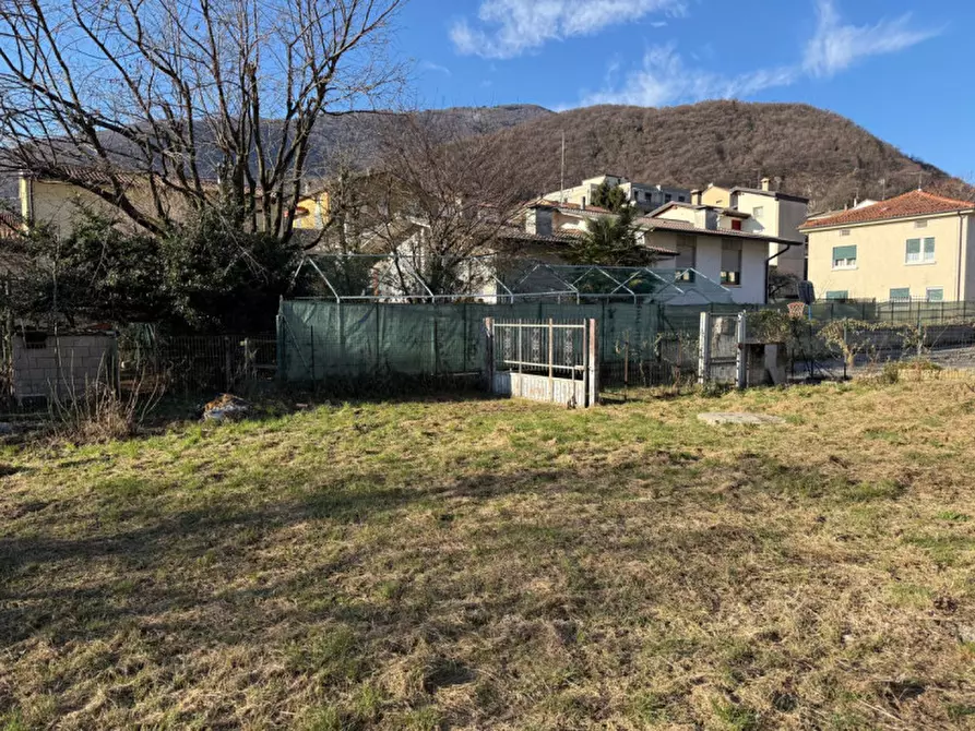 Immagine 3 di Casa indipendente in vendita  in Via Belvedere a Piovene Rocchette