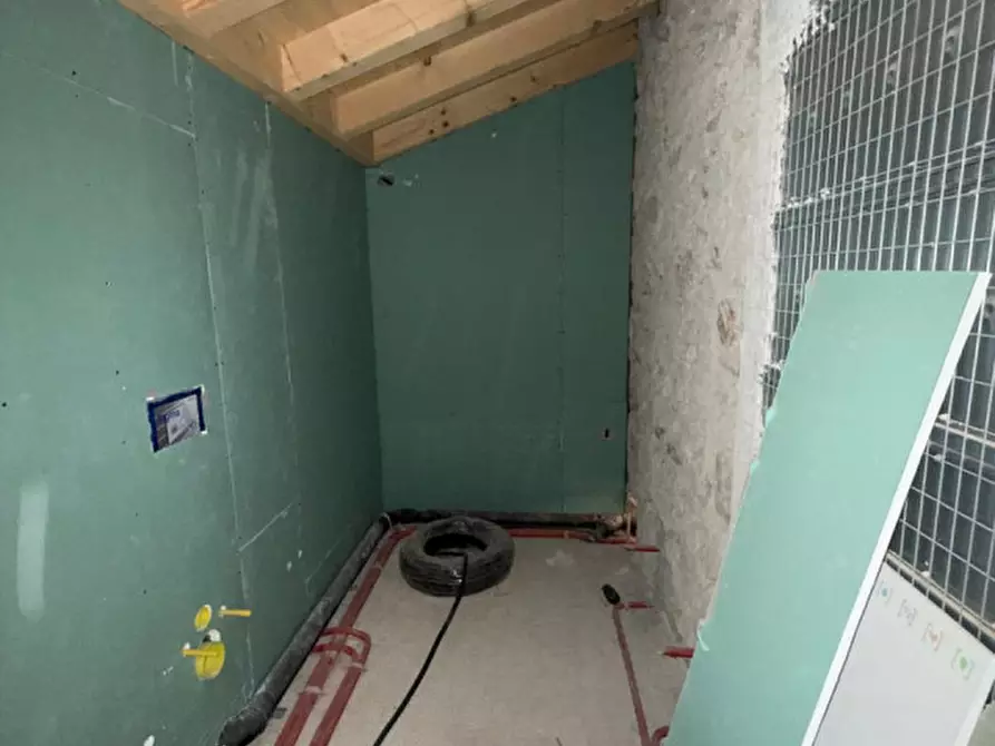 Immagine 11 di Casa indipendente in vendita  in Via Belvedere 18 a Piovene Rocchette