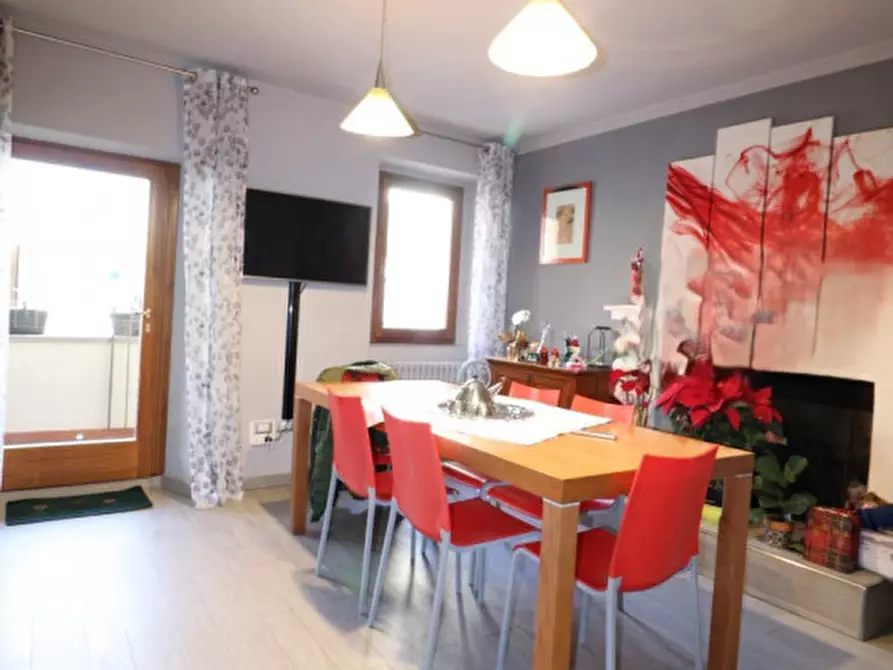 Immagine 2 di Villetta a schiera in vendita  in Moncioni a Montevarchi