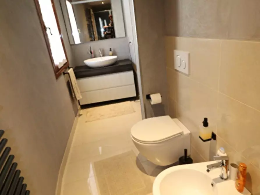 Immagine 28 di Villetta a schiera in vendita  in Moncioni a Montevarchi