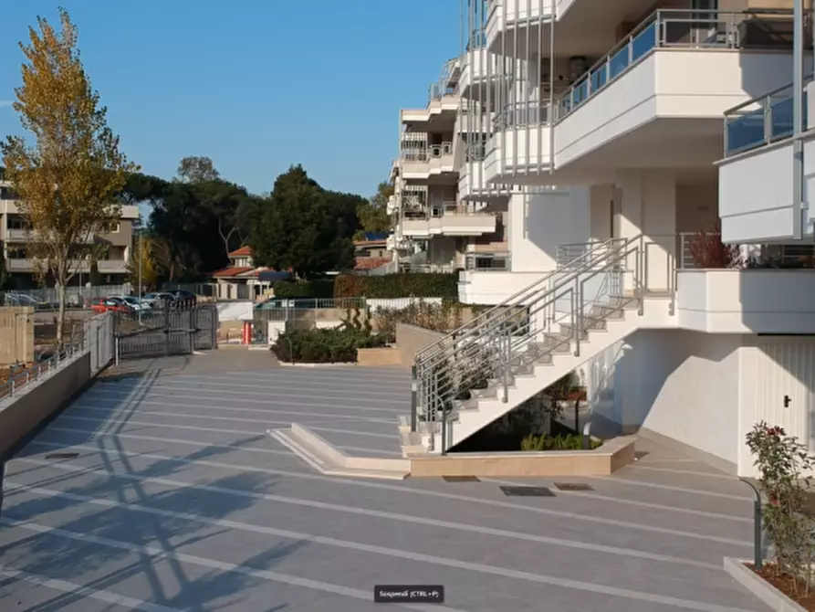 Immagine 4 di Appartamento in vendita  in Via di Vigna Murata a Roma