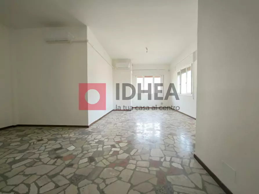 Immagine 1 di Ufficio in affitto  in Via Treviso a Silea