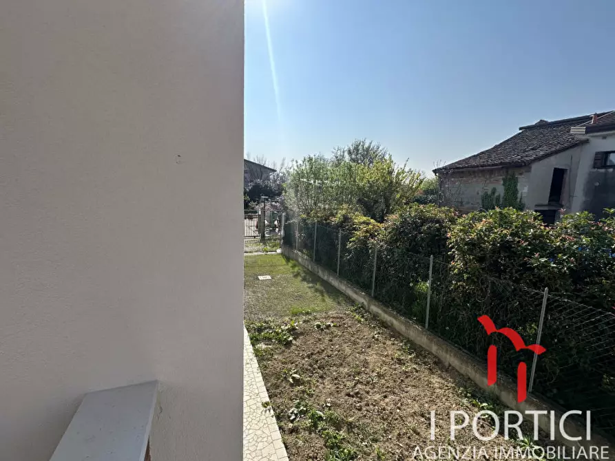 Immagine 11 di Casa indipendente in affitto  in strada al bivio a Venezia