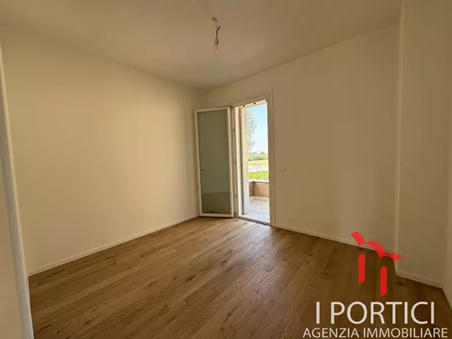 Immagine 25 di Casa indipendente in affitto  in strada al bivio a Venezia