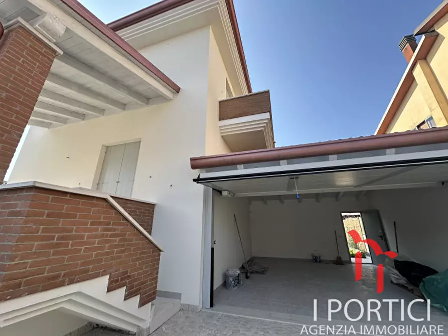 Immagine 36 di Casa indipendente in affitto  in strada al bivio a Venezia