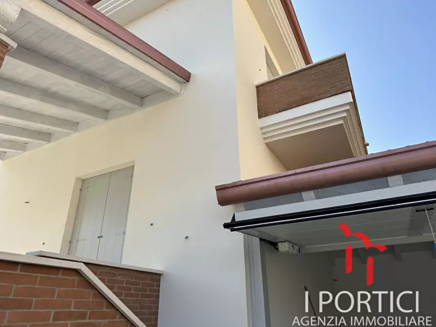 Immagine 37 di Casa indipendente in affitto  in strada al bivio a Venezia