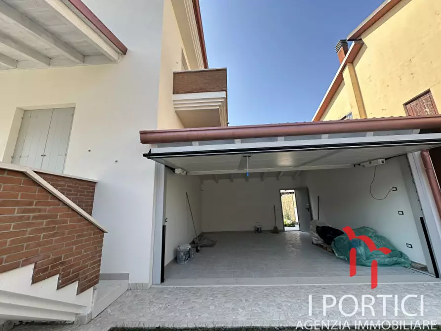 Immagine 38 di Casa indipendente in affitto  in strada al bivio a Venezia