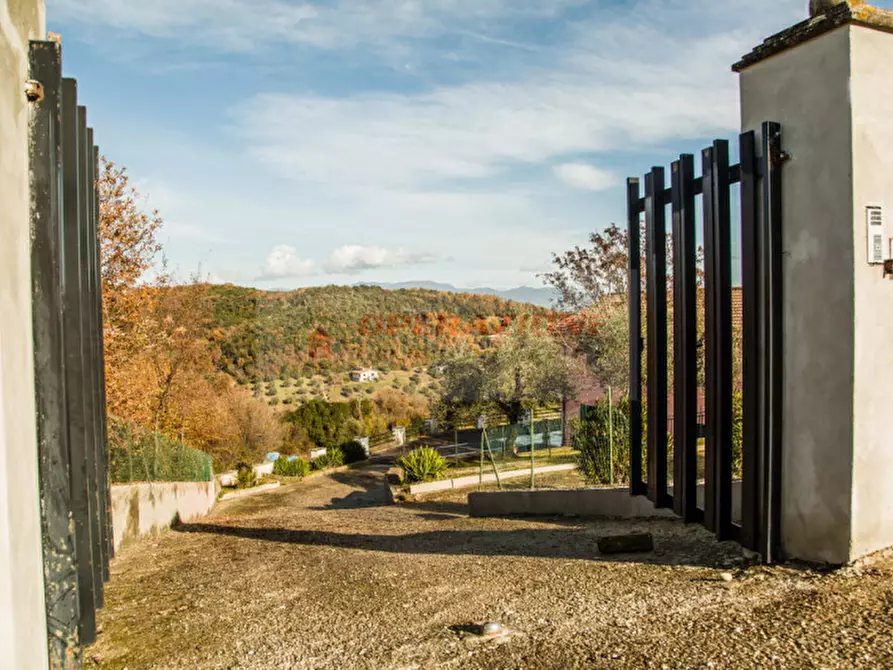 Immagine 9 di Villa in vendita  in via di capodimonte a Fiano Romano