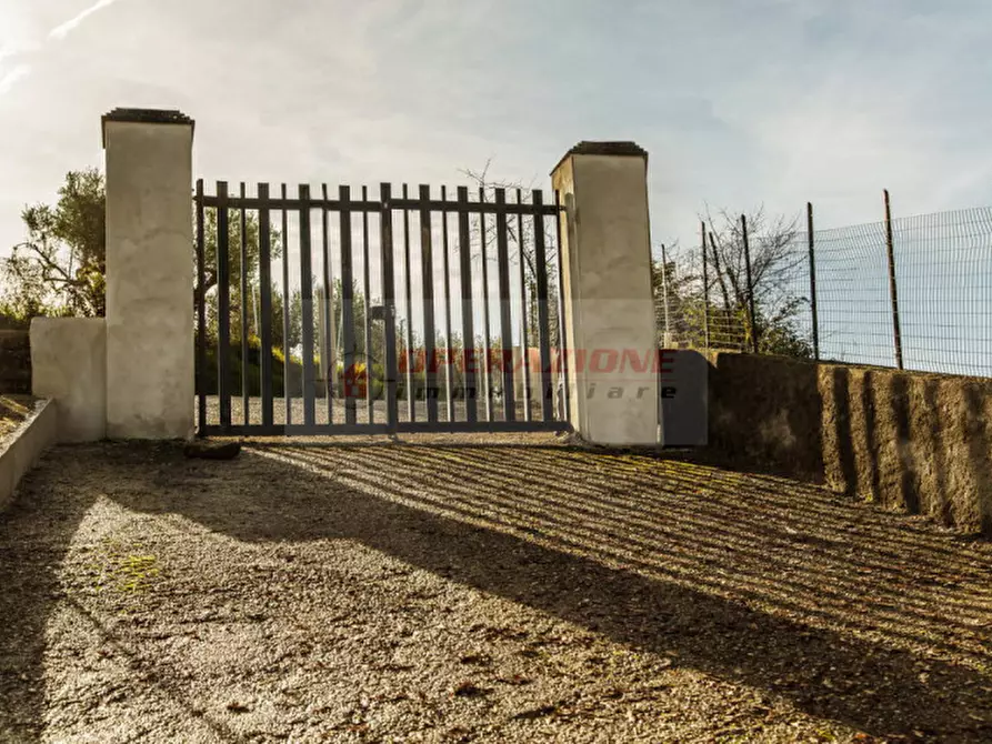 Immagine 12 di Villa in vendita  in via di capodimonte a Fiano Romano