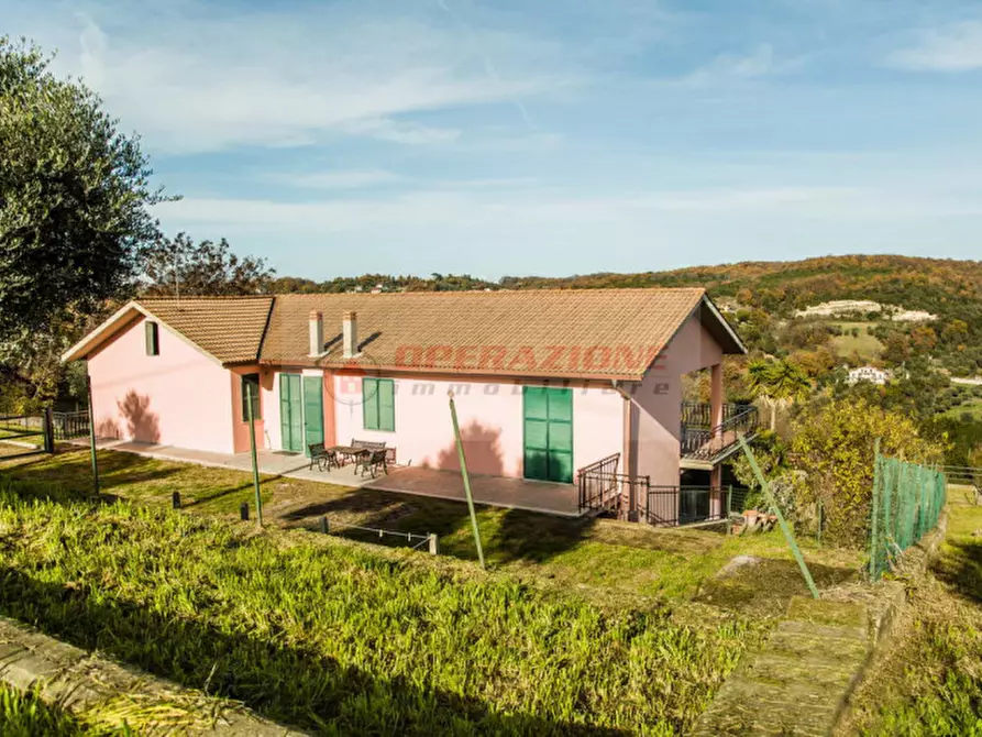 Immagine 14 di Villa in vendita  in via di capodimonte a Fiano Romano