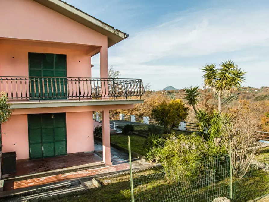 Immagine 17 di Villa in vendita  in via di capodimonte a Fiano Romano