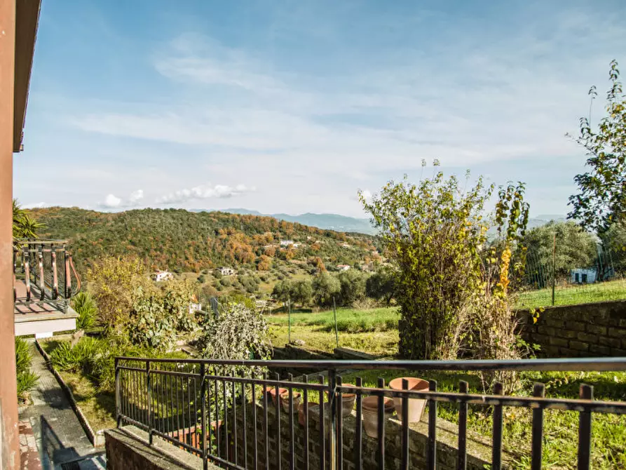 Immagine 18 di Villa in vendita  in via di capodimonte a Fiano Romano