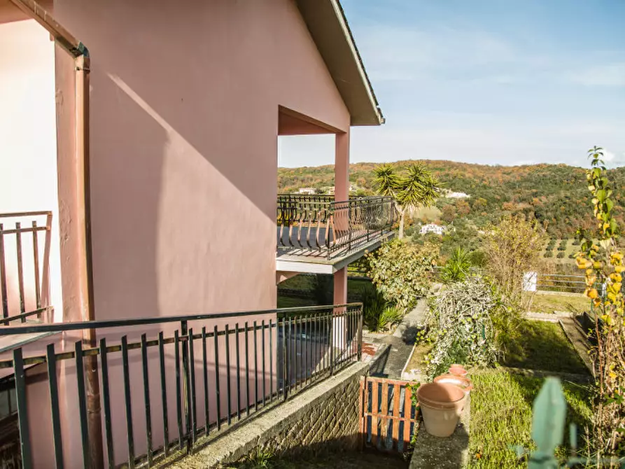 Immagine 19 di Villa in vendita  in via di capodimonte a Fiano Romano