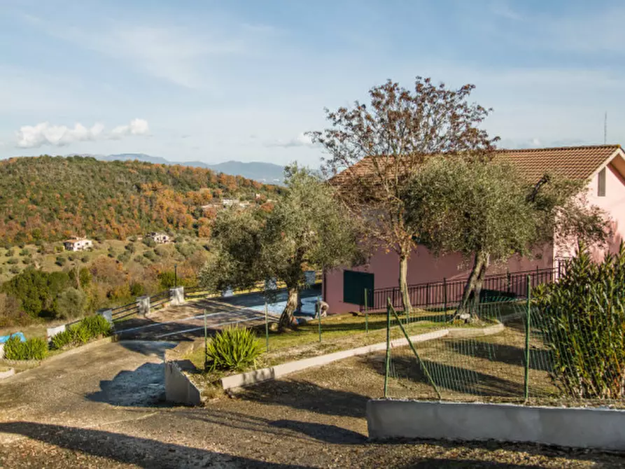 Immagine 28 di Villa in vendita  in via di capodimonte a Fiano Romano