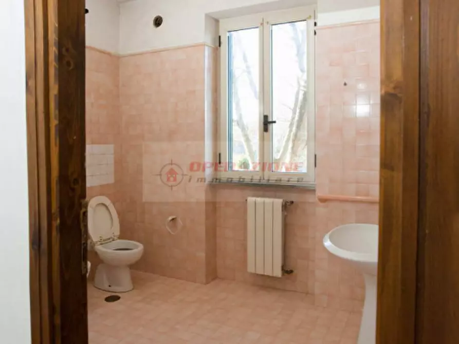 Immagine 68 di Villa in vendita  in via di capodimonte a Fiano Romano