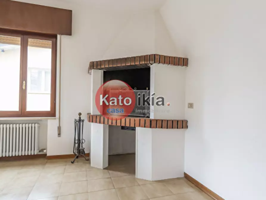 Immagine 3 di Appartamento in vendita  in Via Bassano a Creazzo