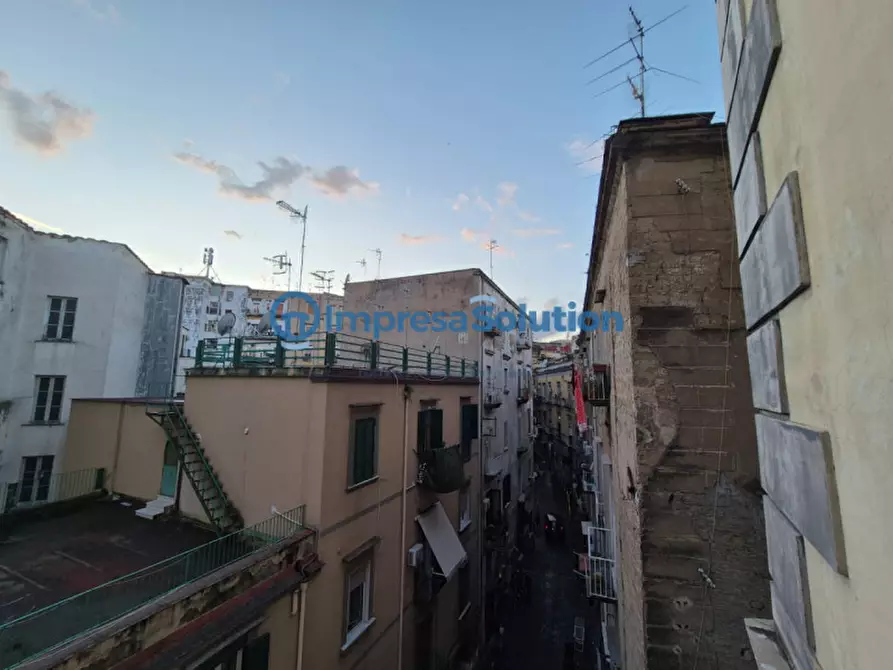 Immagine 15 di Appartamento in vendita  in Via Stella a Napoli