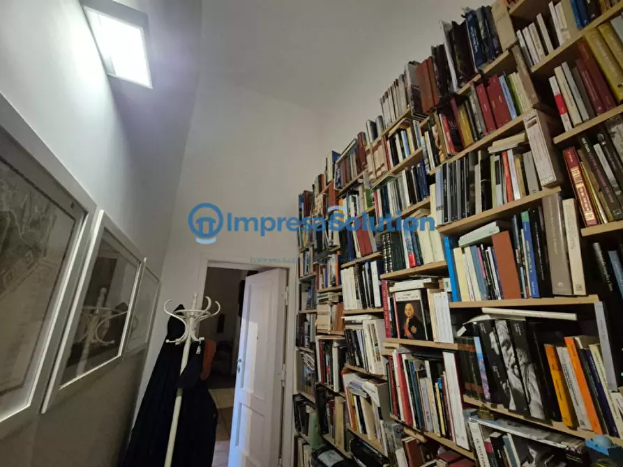 Immagine 17 di Appartamento in vendita  in Via Stella a Napoli