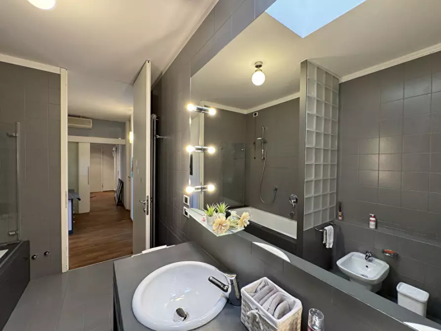 Immagine 15 di Attico in vendita  in Via Trieste a Bassano Del Grappa