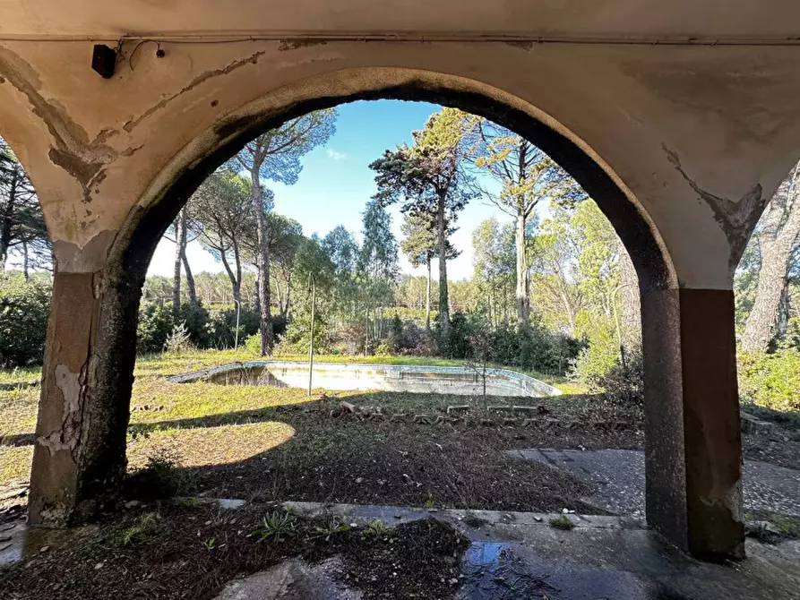 Immagine 17 di Hotel in vendita  in SS172 a Martina Franca