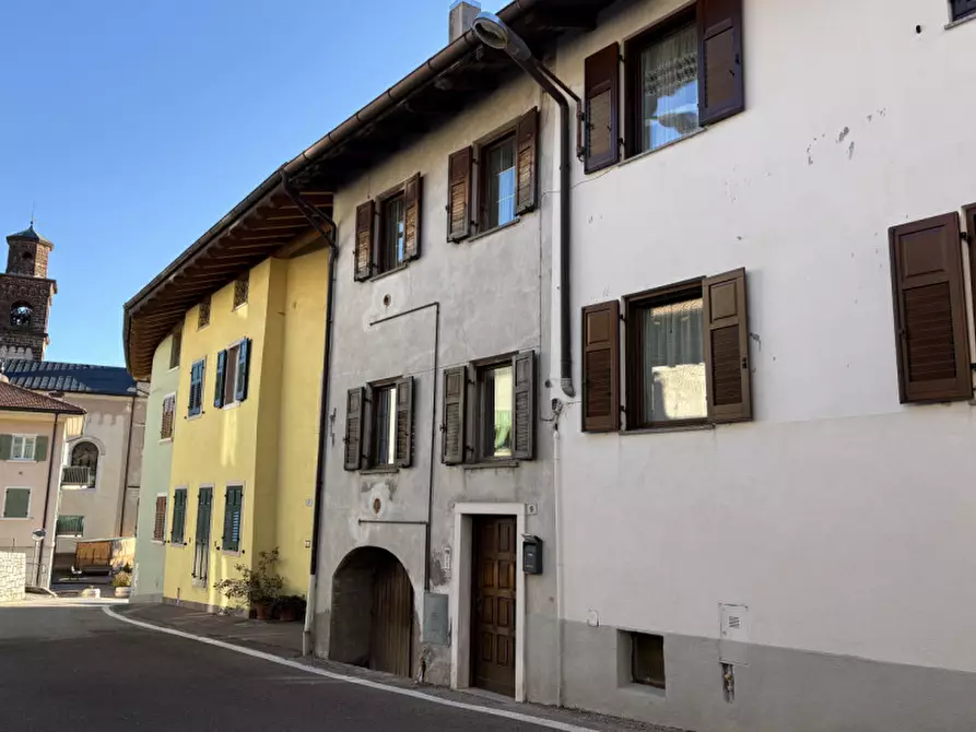 Immagine 2 di Casa bifamiliare in vendita  a Giovo