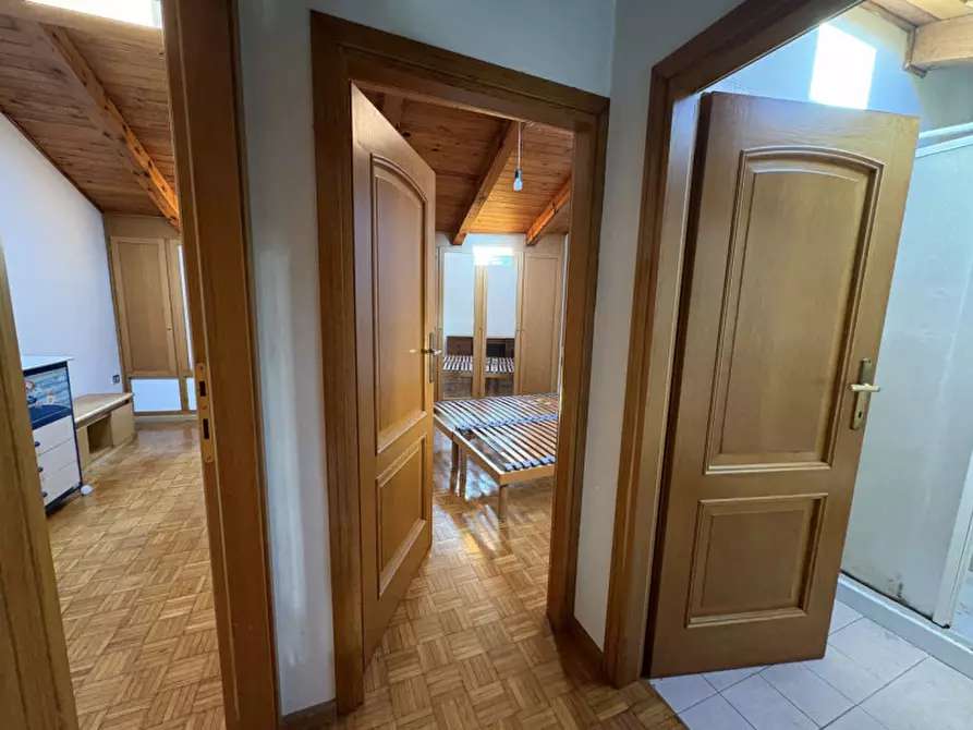 Immagine 10 di Casa bifamiliare in vendita  a Giovo